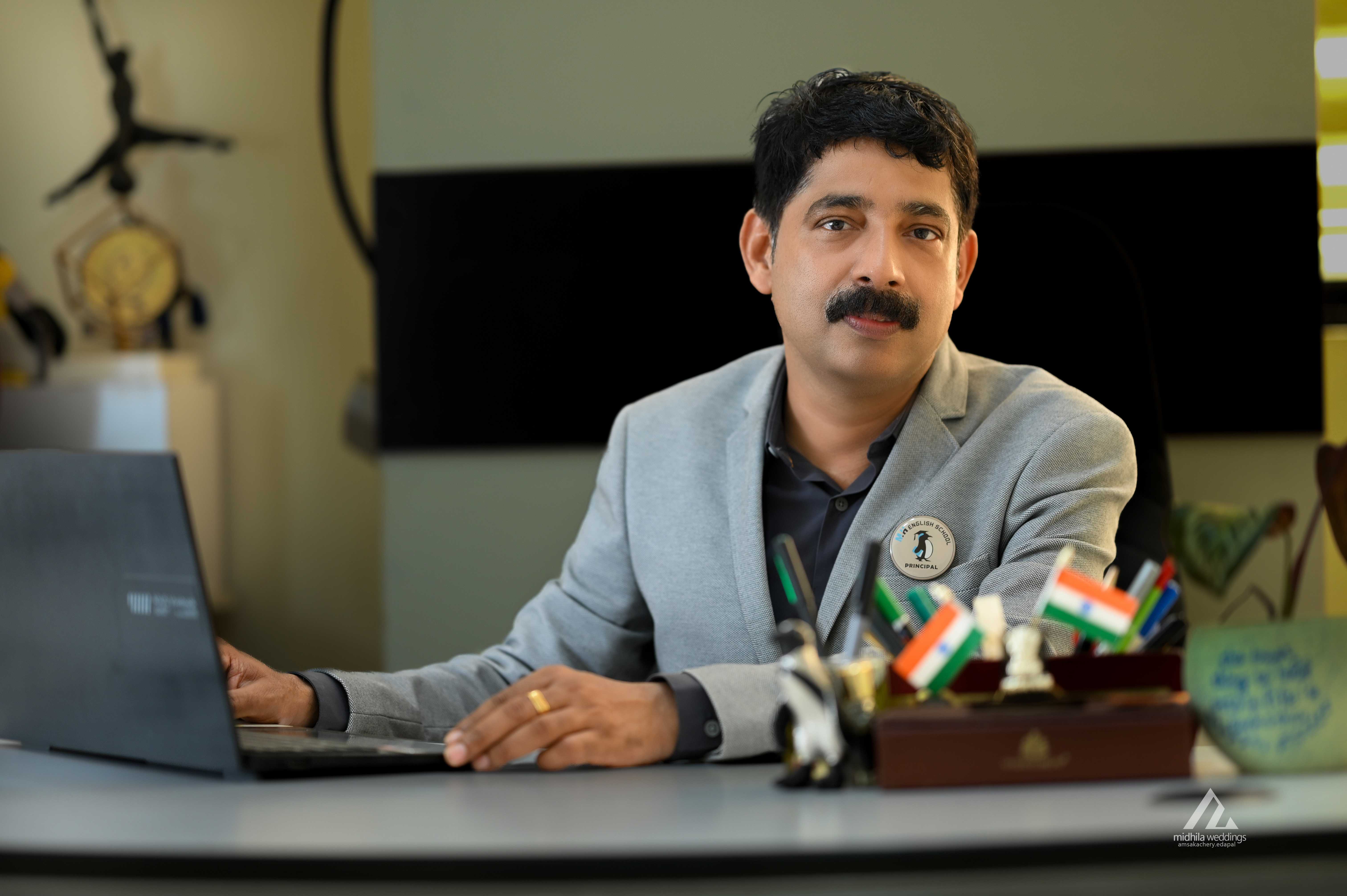 Mr JAYAN KAMBRATH